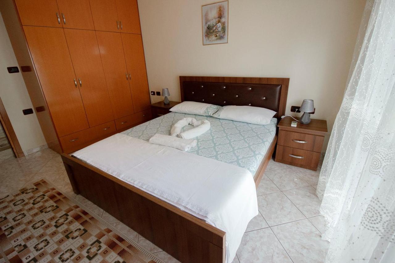 Artur'S Apartment 2 Gjirokastër المظهر الخارجي الصورة