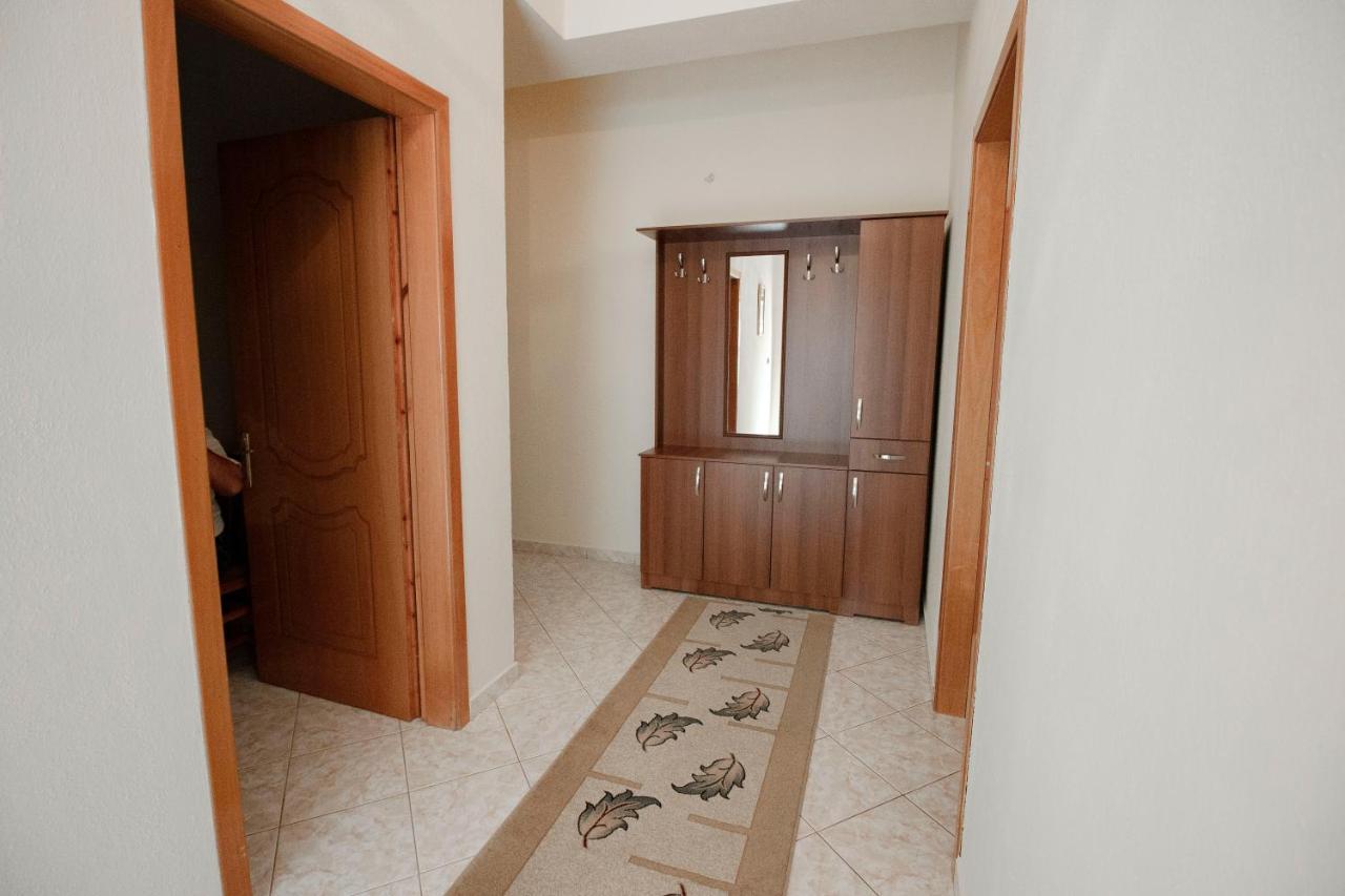 Artur'S Apartment 2 Gjirokastër المظهر الخارجي الصورة
